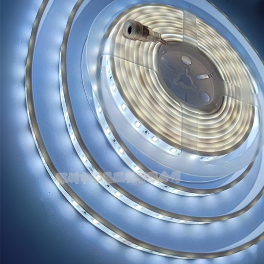 半套管LED防水软灯条